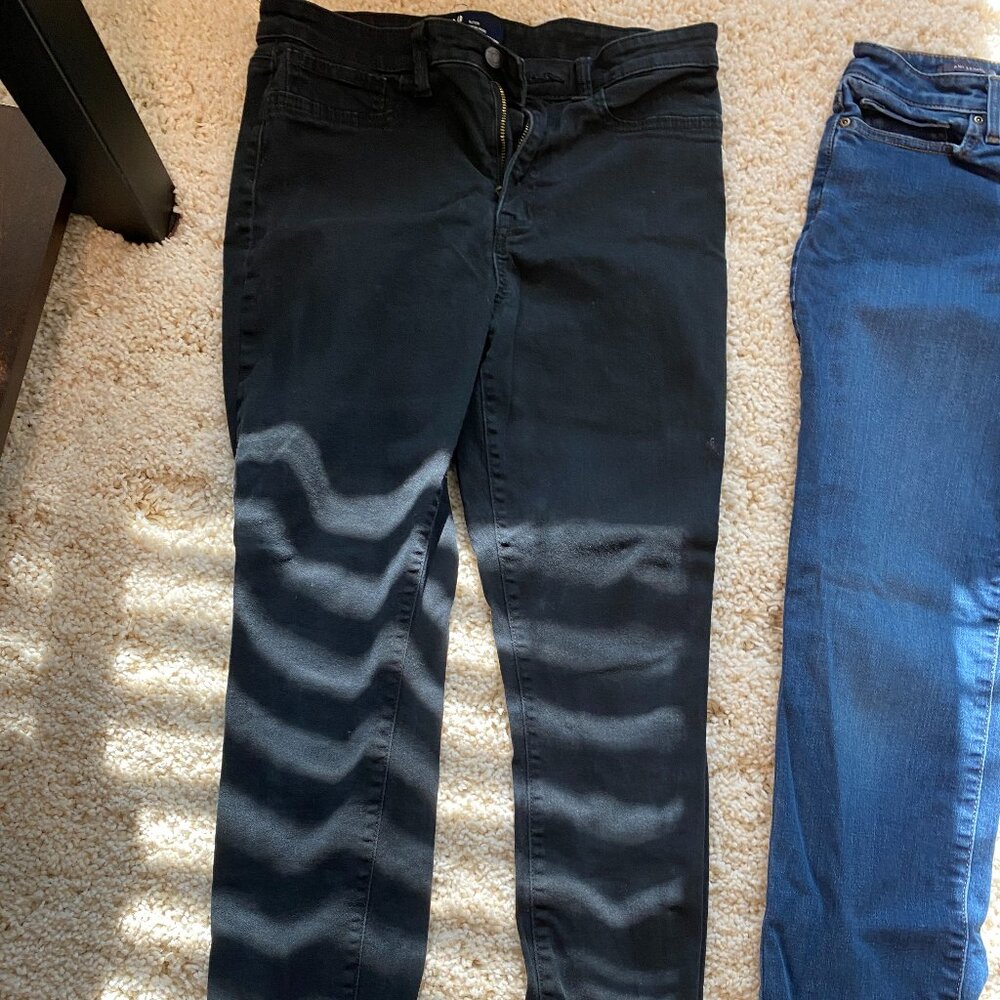 Gap High Rise Favorite Jegging size 8 - Black